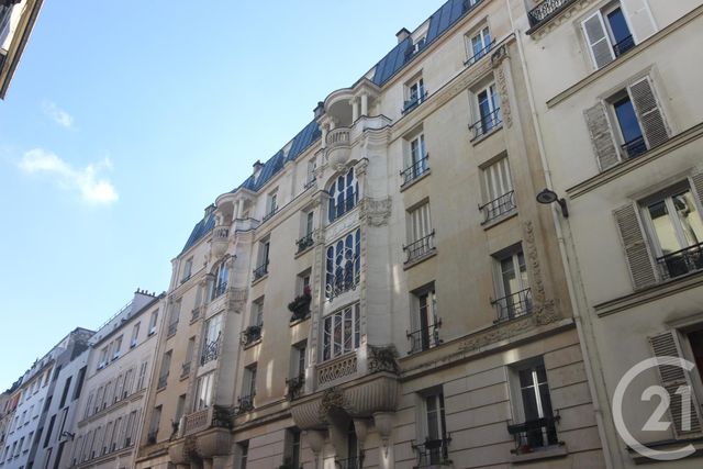  - PARIS - 