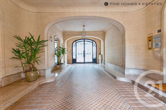 Appartement F4 &agrave; louer - 3 pi&egrave;ces - 73,21 m2 - Paris - 75006 - ILE-DE-FRANCE