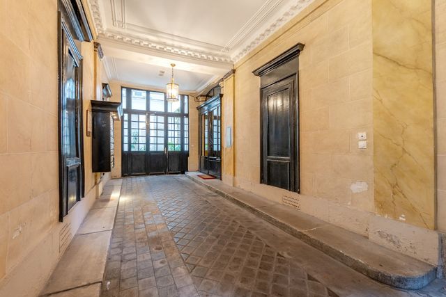 Appartement Duplex à vendre - 2 pièces - 58,16 m2 - Paris - 75007 - ILE-DE-FRANCE