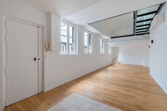 Appartement Duplex à vendre - 2 pièces - 58,16 m2 - Paris - 75007 - ILE-DE-FRANCE