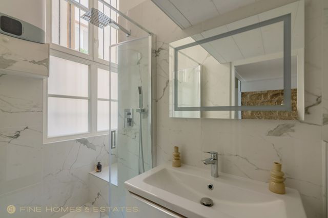 Appartement F2 à vendre - 2 pièces - 46 m2 - Paris - 75006 - ILE-DE-FRANCE