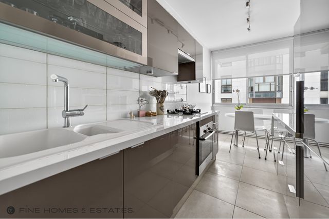 Appartement F5 &agrave; vendre - 5 pi&egrave;ces - 122,95 m2 - Paris - 75014 - ILE-DE-FRANCE