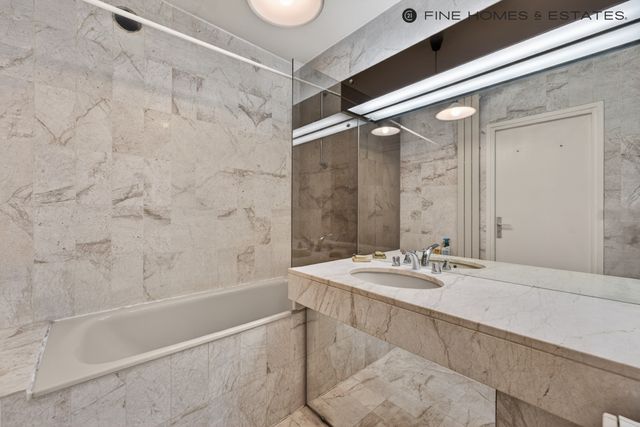 Appartement T2 &agrave; vendre - 2 pi&egrave;ces - 55 m2 - Paris - 75006 - ILE-DE-FRANCE