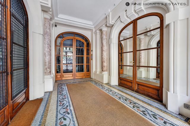 Appartement T6 &agrave; vendre - 6 pi&egrave;ces - 158,09 m2 - Paris - 75006 - ILE-DE-FRANCE