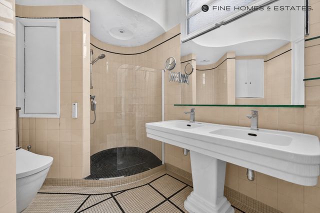 Appartement F7 &agrave; vendre - 7 pi&egrave;ces - 193,73 m2 - Paris - 75006 - ILE-DE-FRANCE