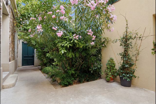 Appartement Duplex &agrave; louer - 3 pi&egrave;ces - 37,63 m2 - Paris - 75014 - ILE-DE-FRANCE