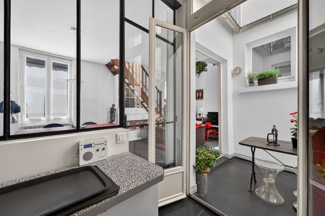 Appartement Atelier d'artiste &agrave; vendre - 5 pi&egrave;ces - 130,72 m2 - Paris - 75014 - ILE-DE-FRANCE
