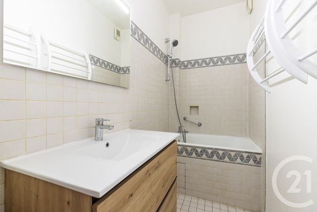 Appartement T3 à vendre - 3 pièces - 60,15 m2 - Paris - 75006 - ILE-DE-FRANCE