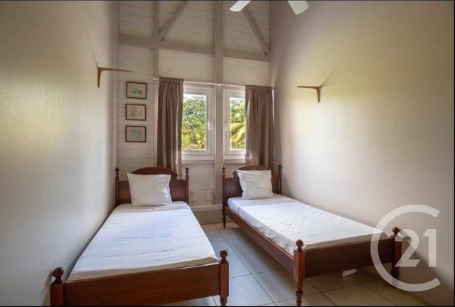 Maison à vendre - 7 pièces - 327,42 m2 - Ste Marie - 972 - MARTINIQUE