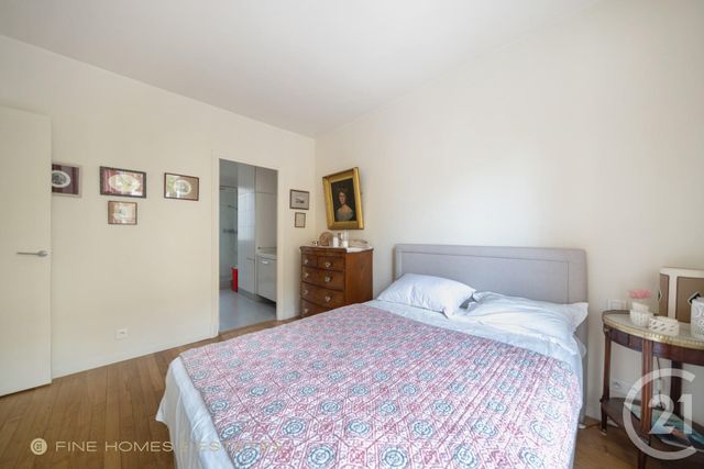 Appartement T2 à vendre - 2 pièces - 56 m2 - Paris - 75007 - ILE-DE-FRANCE
