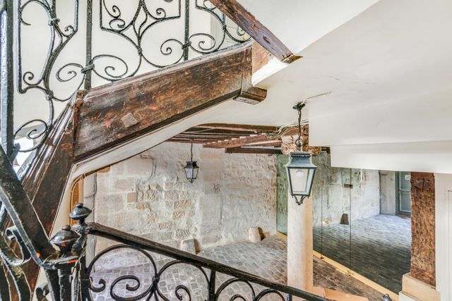 Appartement T2 à louer - 2 pièces - 58,68 m2 - Paris - 75006 - ILE-DE-FRANCE