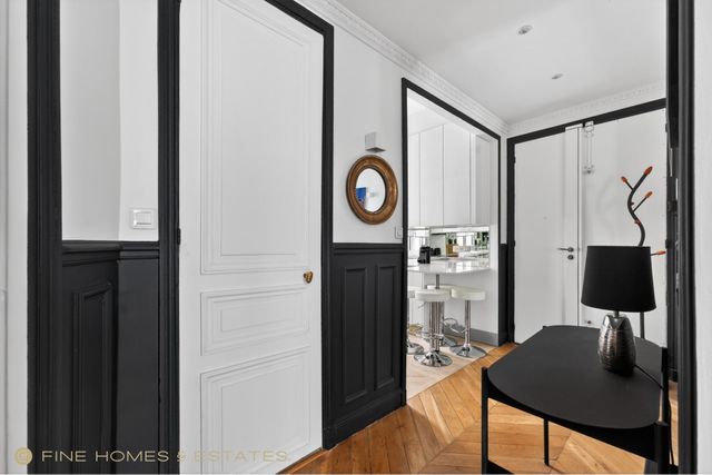 Appartement T4 à vendre - 4 pièces - 82 m2 - Paris - 75006 - ILE-DE-FRANCE