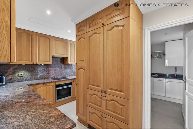 Appartement F6 &agrave; vendre - 6 pi&egrave;ces - 141 m2 - Paris - 75008 - ILE-DE-FRANCE