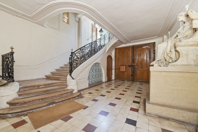 Appartement T5 &agrave; vendre - 5 pi&egrave;ces - 93,81 m2 - Paris - 75006 - ILE-DE-FRANCE