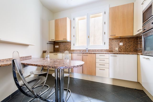 Appartement T3 &agrave; louer - 3 pi&egrave;ces - 66,33 m2 - Paris - 75006 - ILE-DE-FRANCE